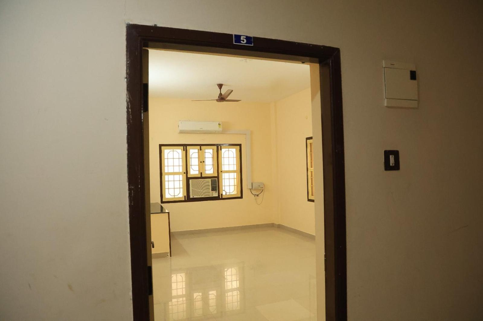 Official Sripuram Golden Temple Guest House 벨로르 외부 사진